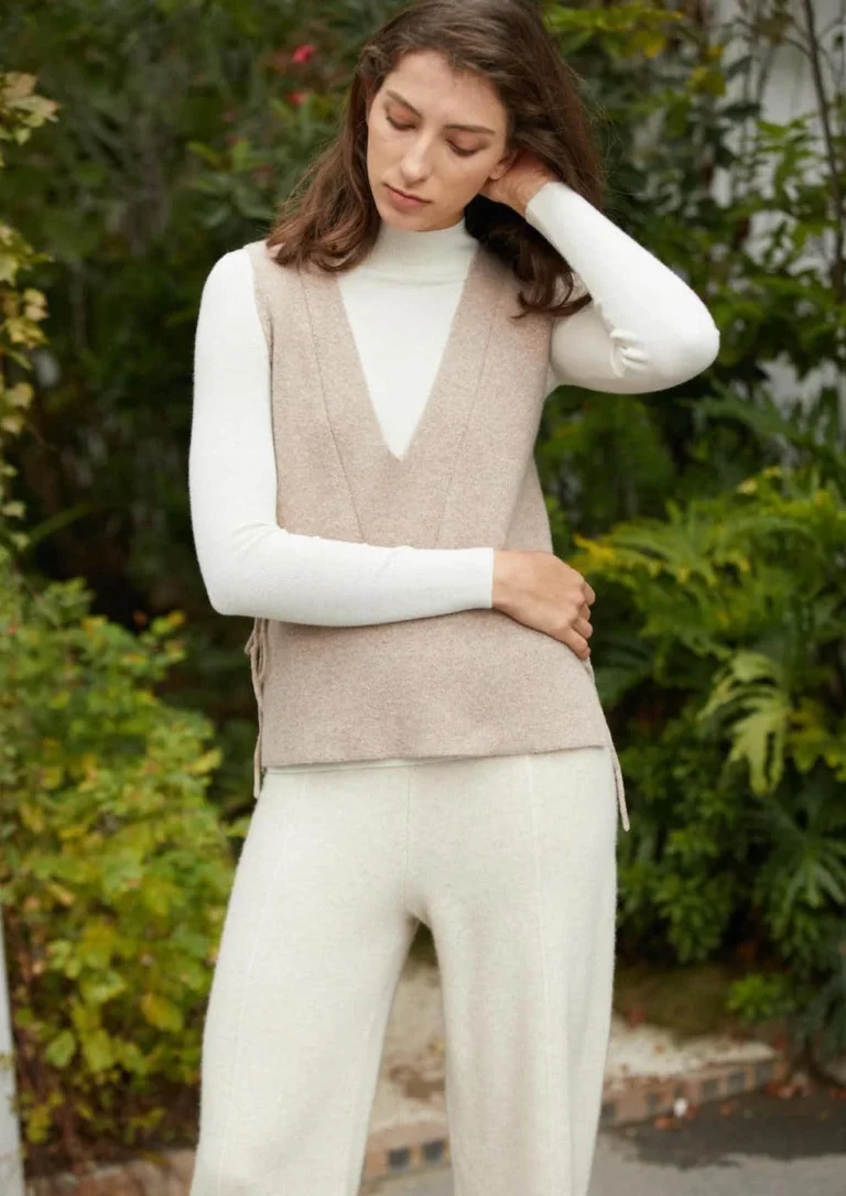 18+ Fall Layering Outfits — How to Layer Without Bulk