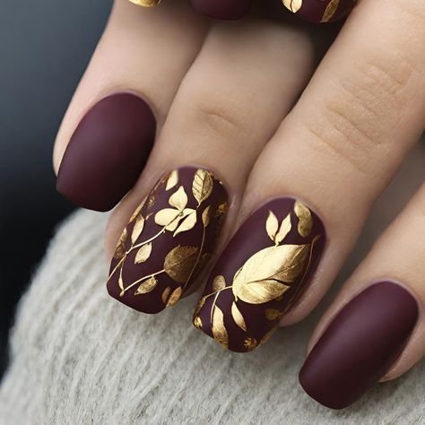 22+ October Nail Ideas With Gold Foil Accents