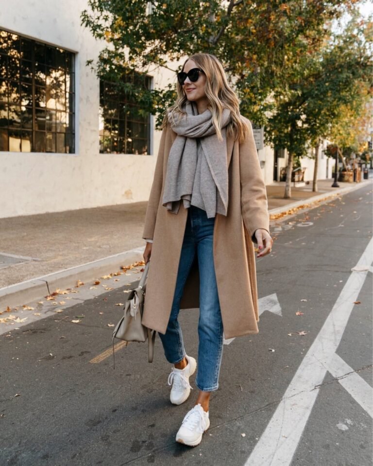 20+ Fall Outfits With Sneakers — Comfortable and Cool